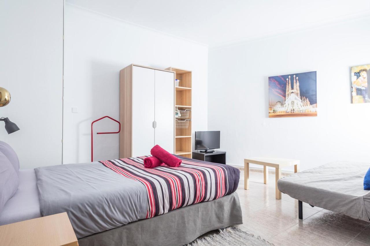 Apartamentos Tarradellas Sants Estacio Барселона Екстериор снимка
