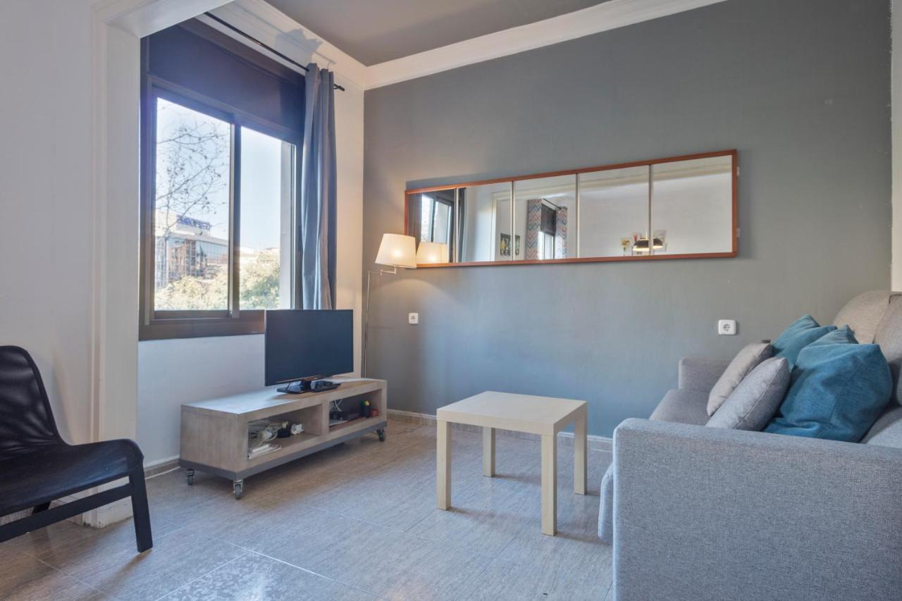Apartamentos Tarradellas Sants Estacio Барселона Екстериор снимка