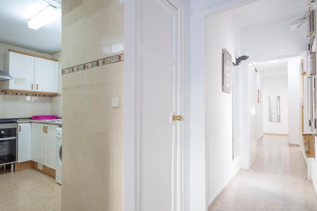 Apartamentos Tarradellas Sants Estacio Барселона Екстериор снимка